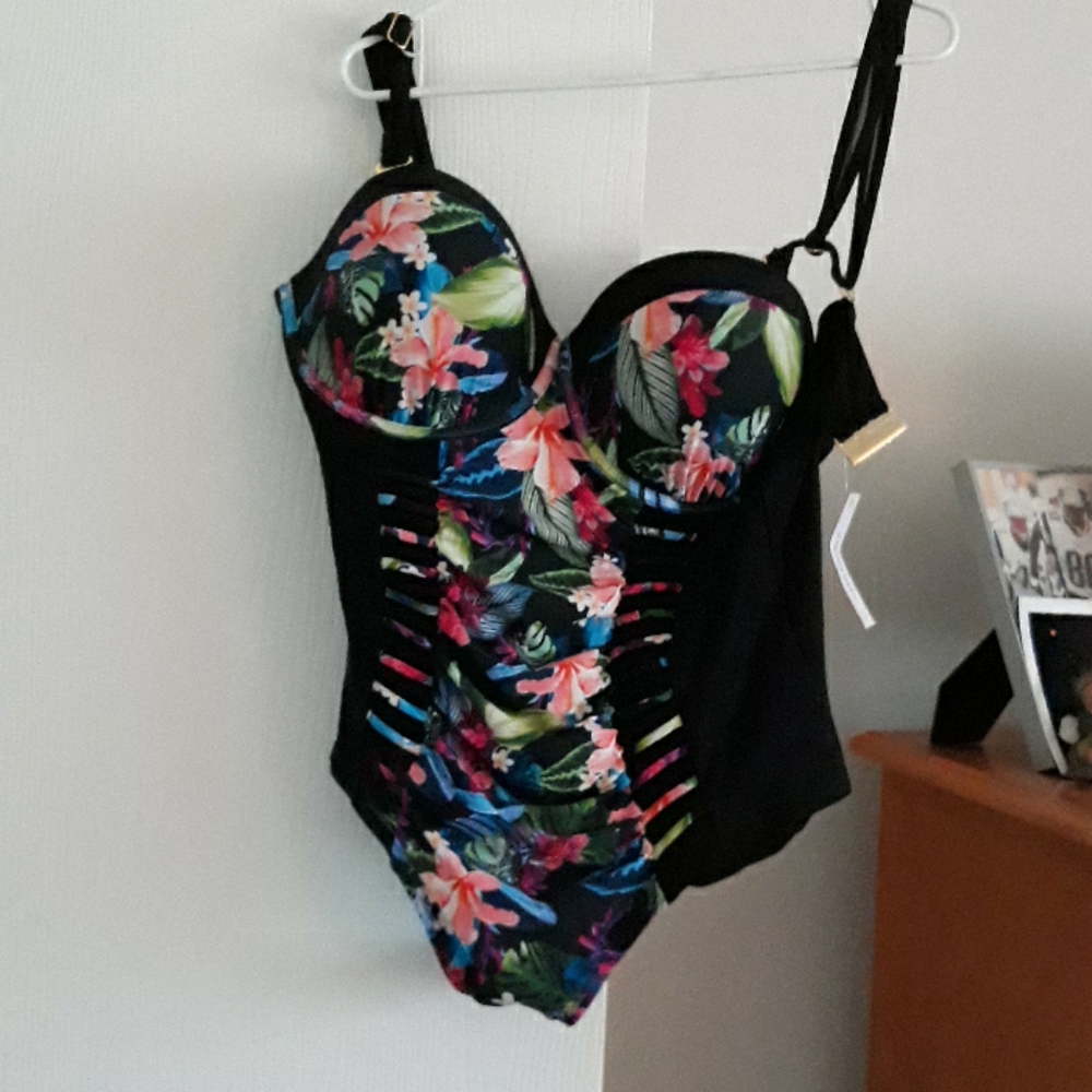 Bathing suit